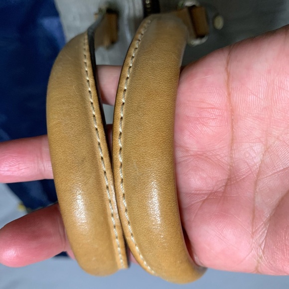 ❌SOLD❌(other site)Authentic Carolina Herrera bag - Picture 9 of 9